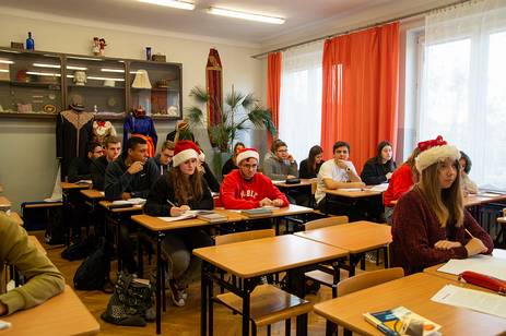 Mikołajki w Norwidzie - dary dla podopiecznych Ośrodka Wparcia Dziecka i Rodziny Koło 