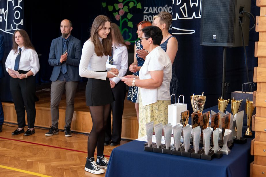 Uroczystość zakończenia roku w klasach 1-3 po szkole podstawowej 