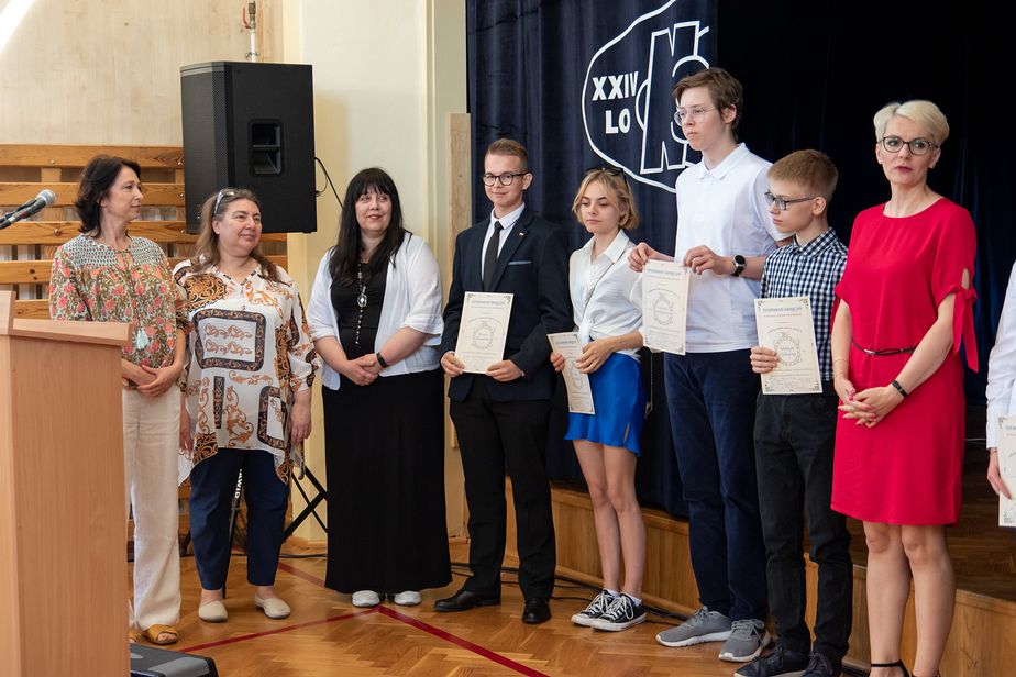 Uroczystość zakończenia roku w klasach 1-3 po szkole podstawowej