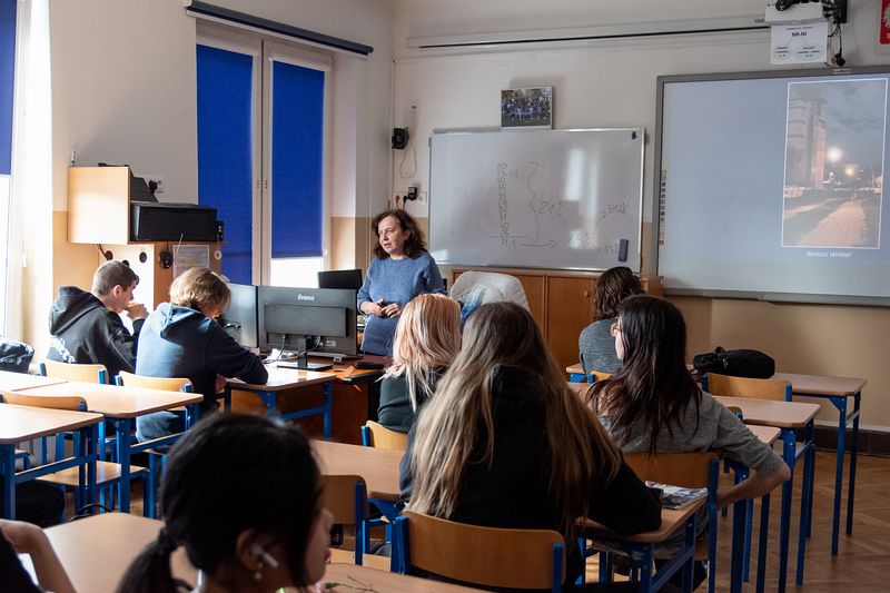 Lekcja geografii w ramach współpracy z UW 