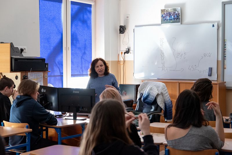 Lekcja geografii w ramach współpracy z UW 